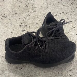 Black Casual Sneakers